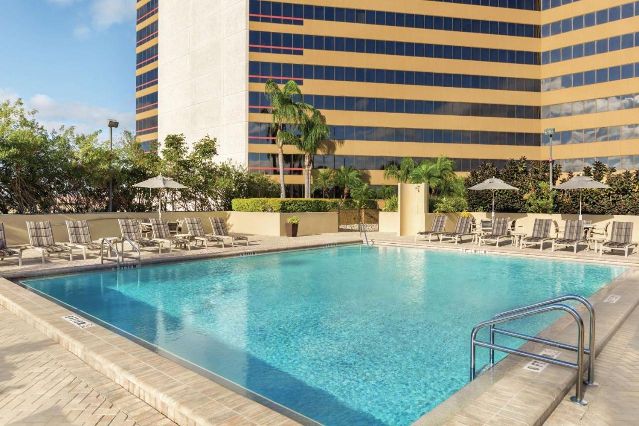 Doubletree By Hilton Orlando Downtown Hotel Екстериор снимка